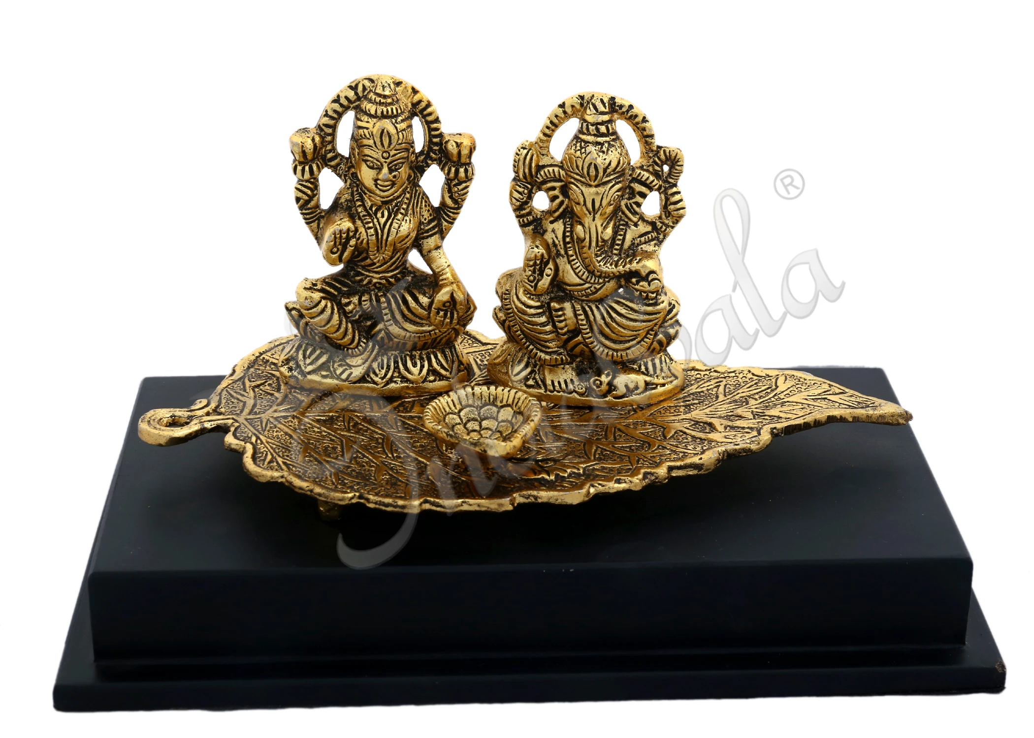 INW-15011 Gold Plated Patta Lakshmi Ganesh Diya