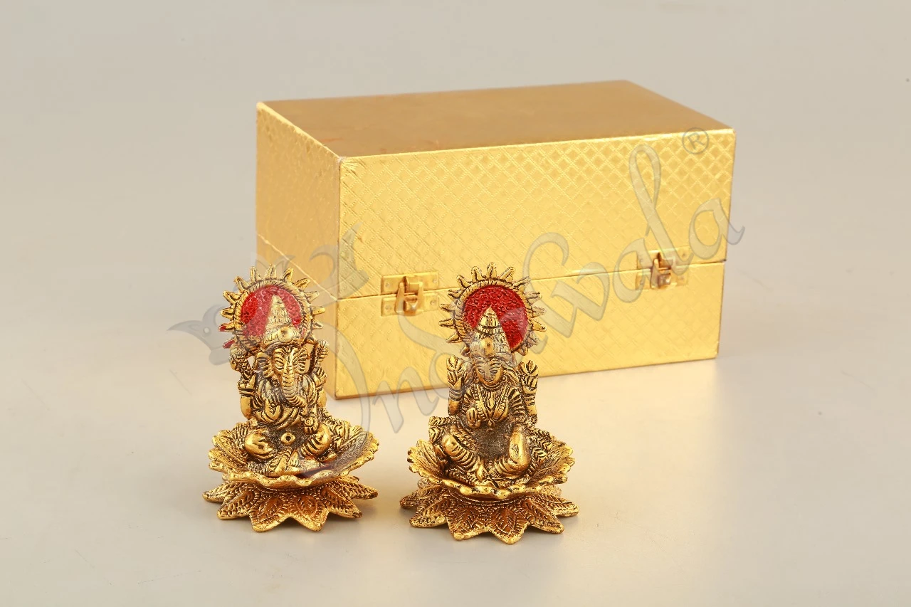 INW-15334 Gold plated Lakshmi Ganesh Velvet Box Set for corporate gifting