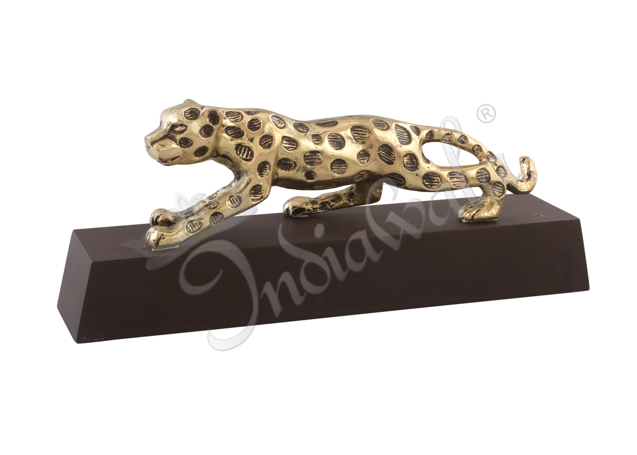 Sleek Silver Plated Aluminium Panther Statue for corporate gifting