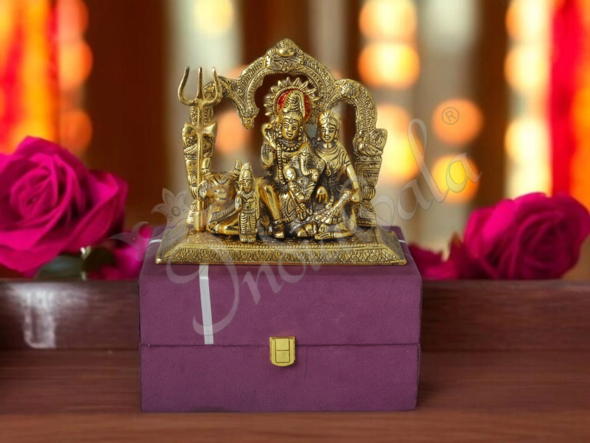 INW-15423 Gold Plated Shiv Parivar Velvet Box Statue for premium gifting