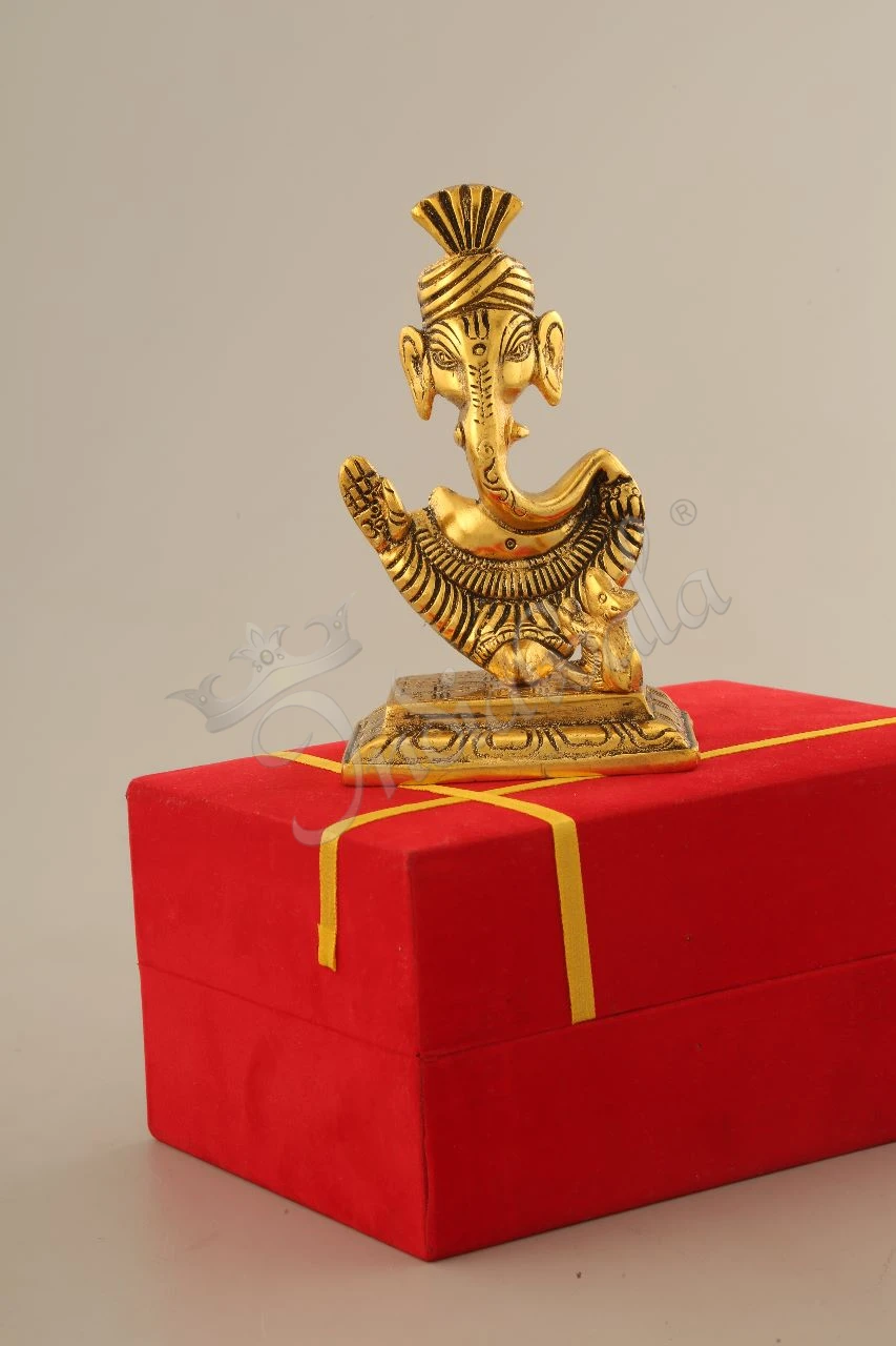 INW-15450 5.5 Inch Gold Plated Ganesh in Velvet Box for premium corporate gifting