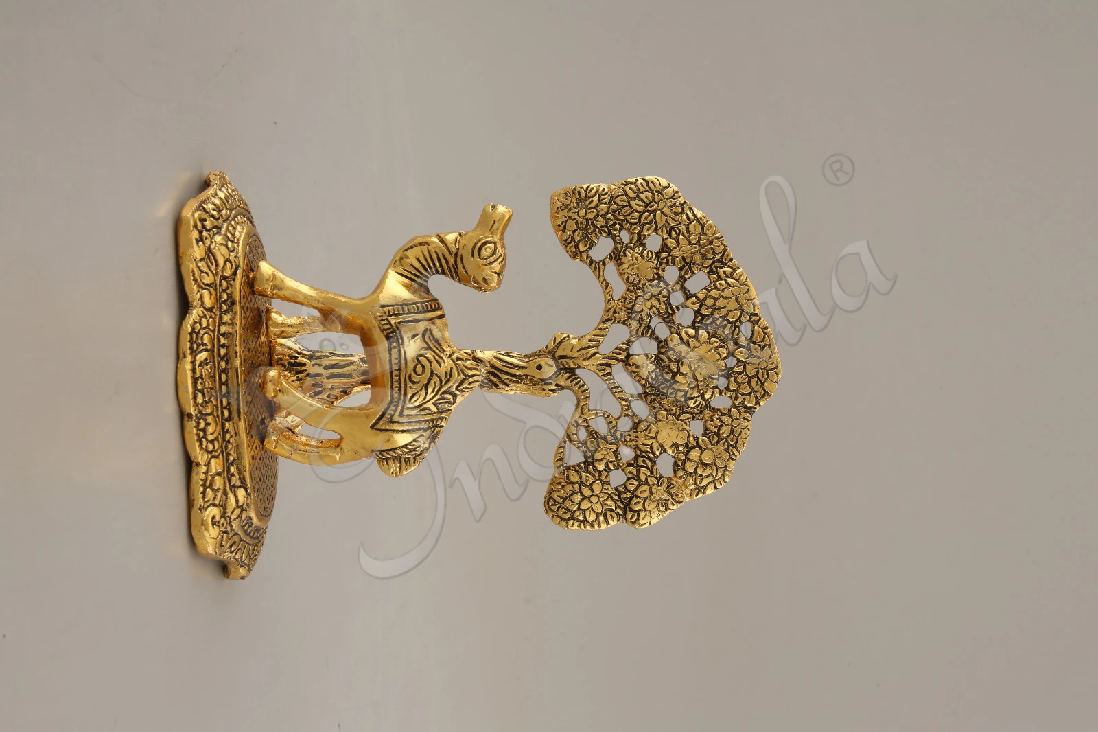 INW-15471-4 7 Inch Gold Plated Aluminium Tree Camel Statue for premium home decor and gifting