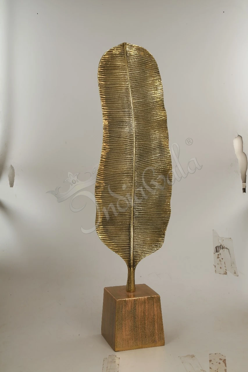 INW-5062 A large 38 Inch Aluminium Antique Leaf Decor with an elegant antique finish, suitable for home or office.