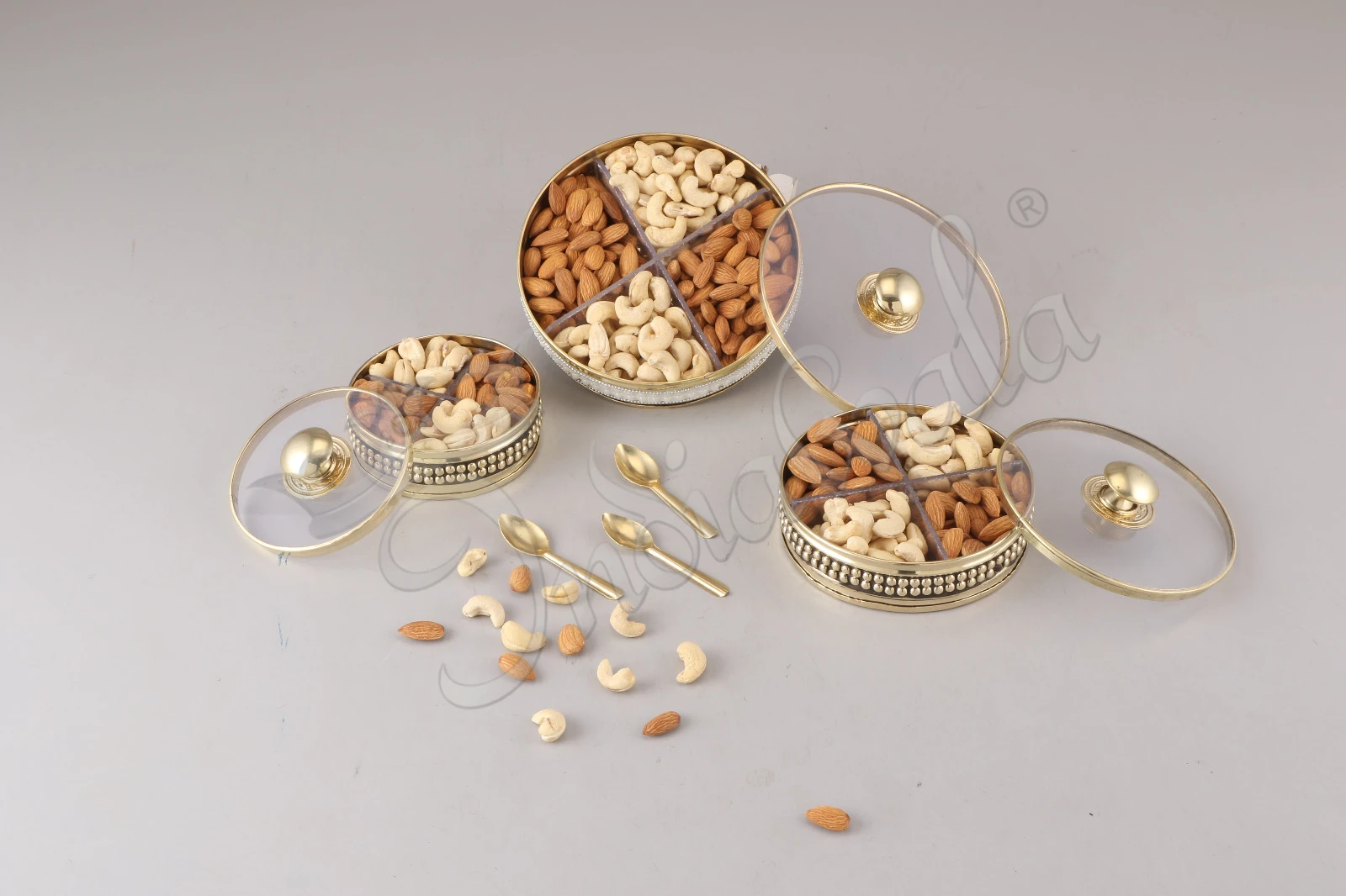 INW-9212 5 Inch Gold Plated Brass Dry Fruit Tray in an elegant velvet box