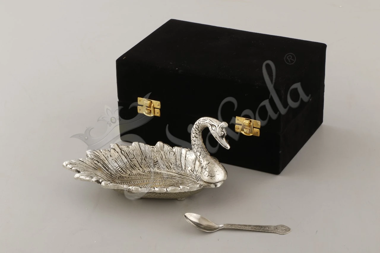 INW-9368-S-2 Elegant Silver Plated Swan Decorative Bowl Set in a velvet box