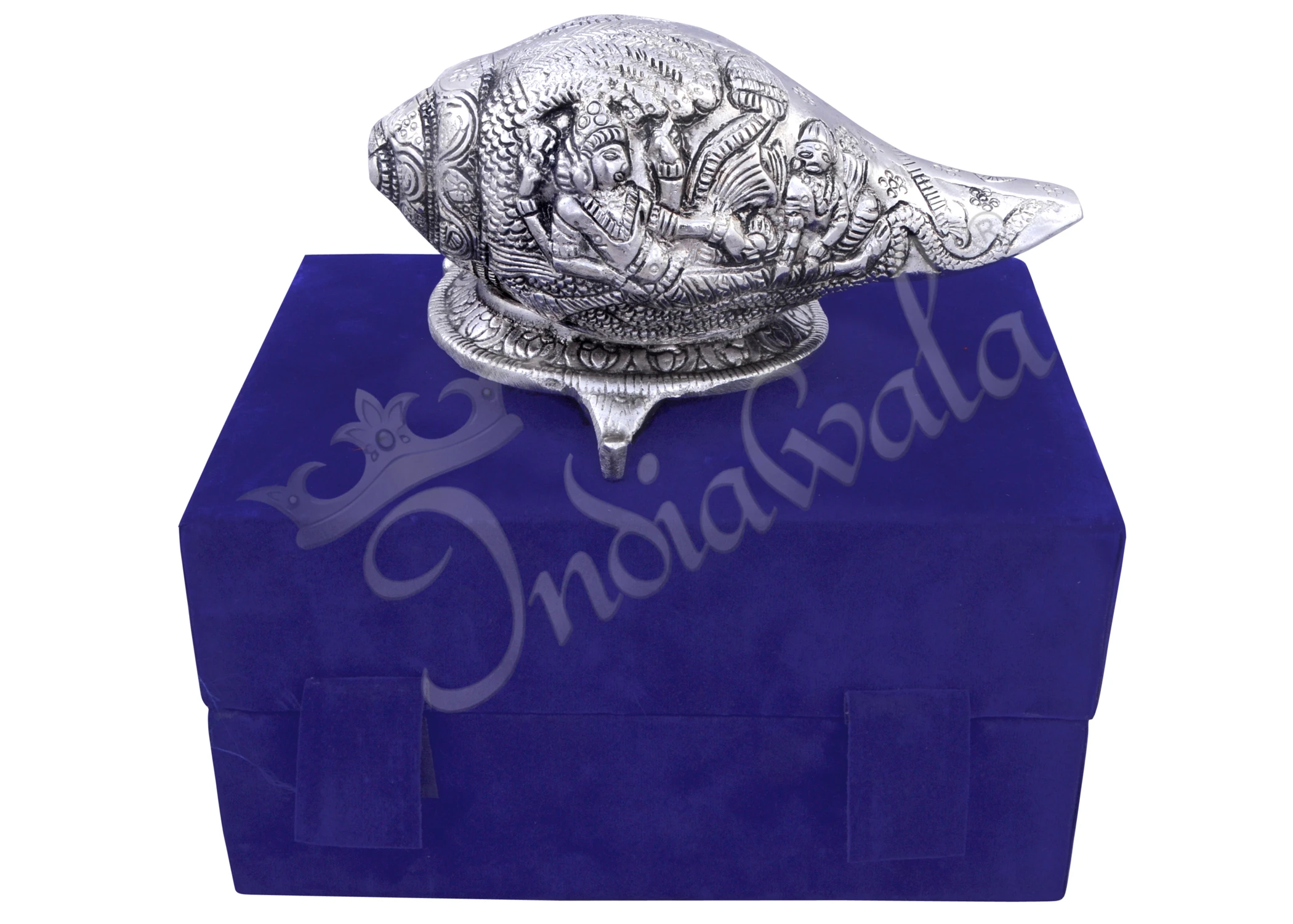 INW-15019 A beautifully crafted 7.5 inch silver plated aluminium gifting shankh in a velvet box.