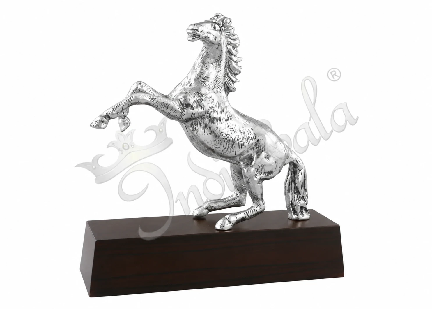 Handcrafted Silver Plated Aluminium Horse Statue for premium home decor and corporate gifting