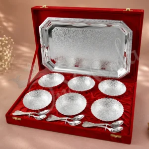 Elegant silver plated aluminium bowl set of 6 with tray in a velvet box