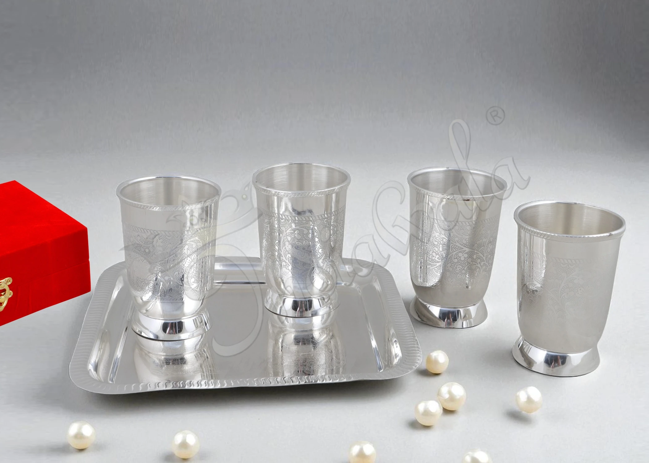 INW-9253 Elegant silver plated steel four glass set with tray in a velvet box