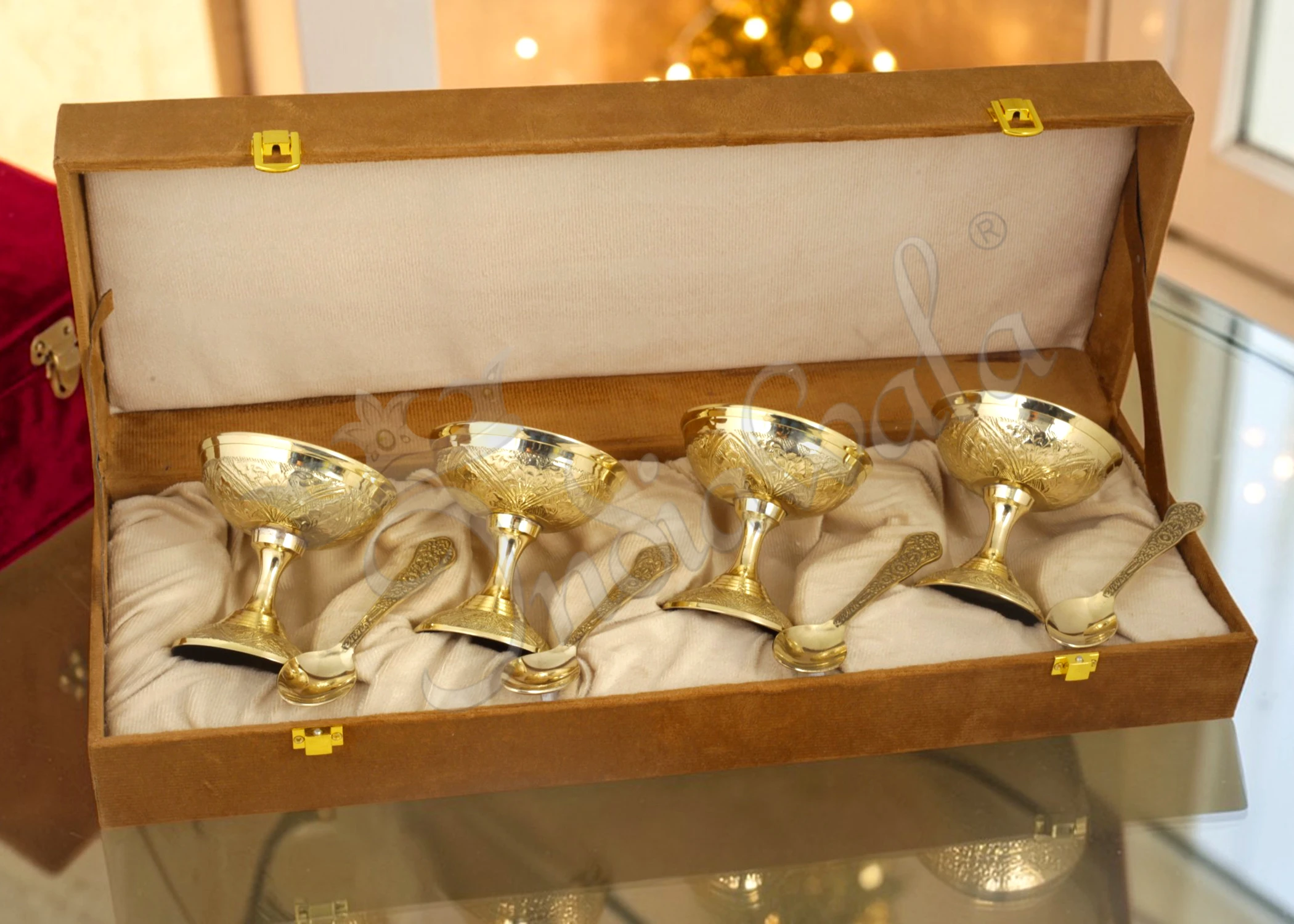 INW-9363_1 Brass Finish Dessert Bowl Set with Velvet Box
