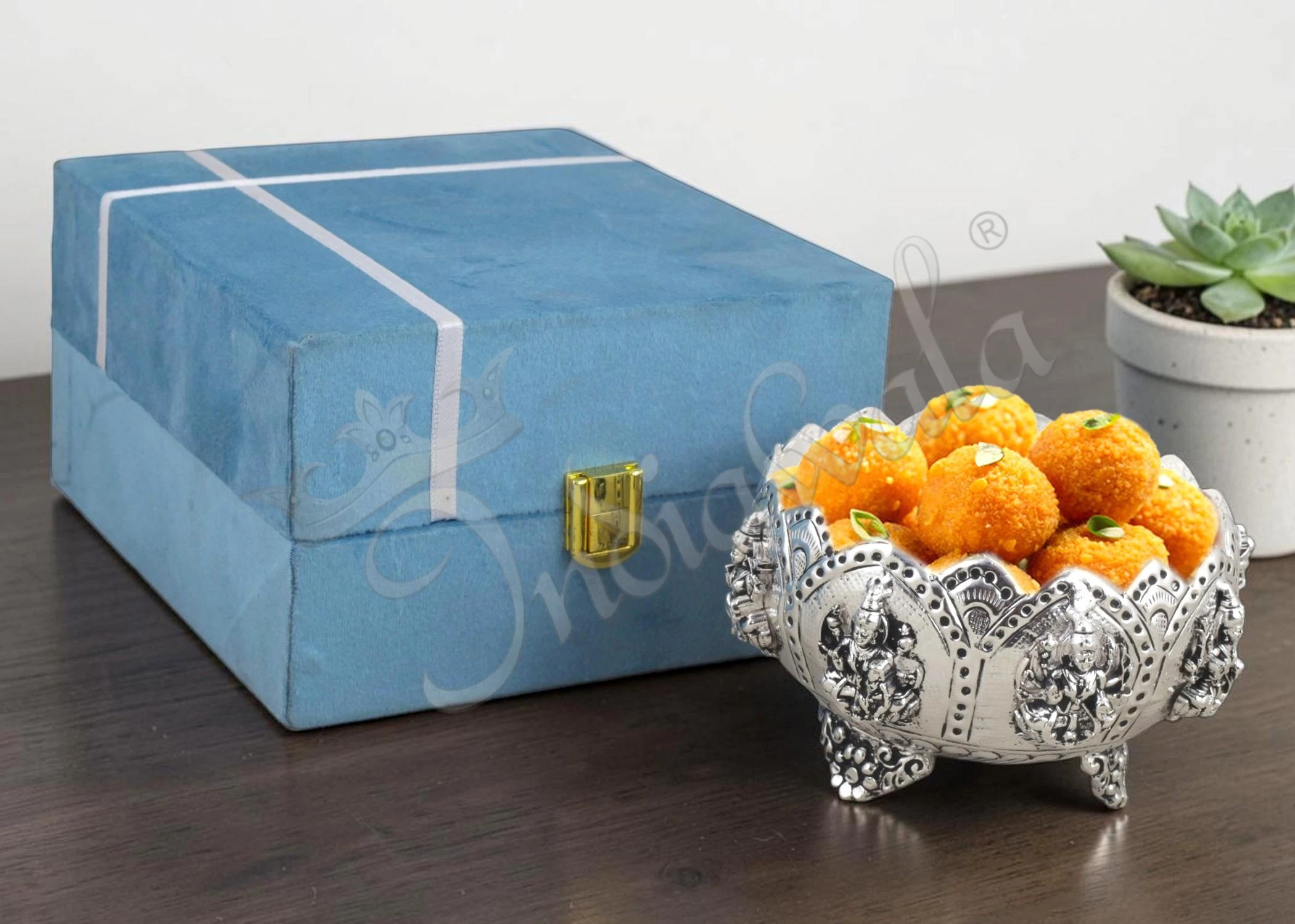INW-9375-1 German Silver Brass Gifting Bowl Set in a premium velvet box