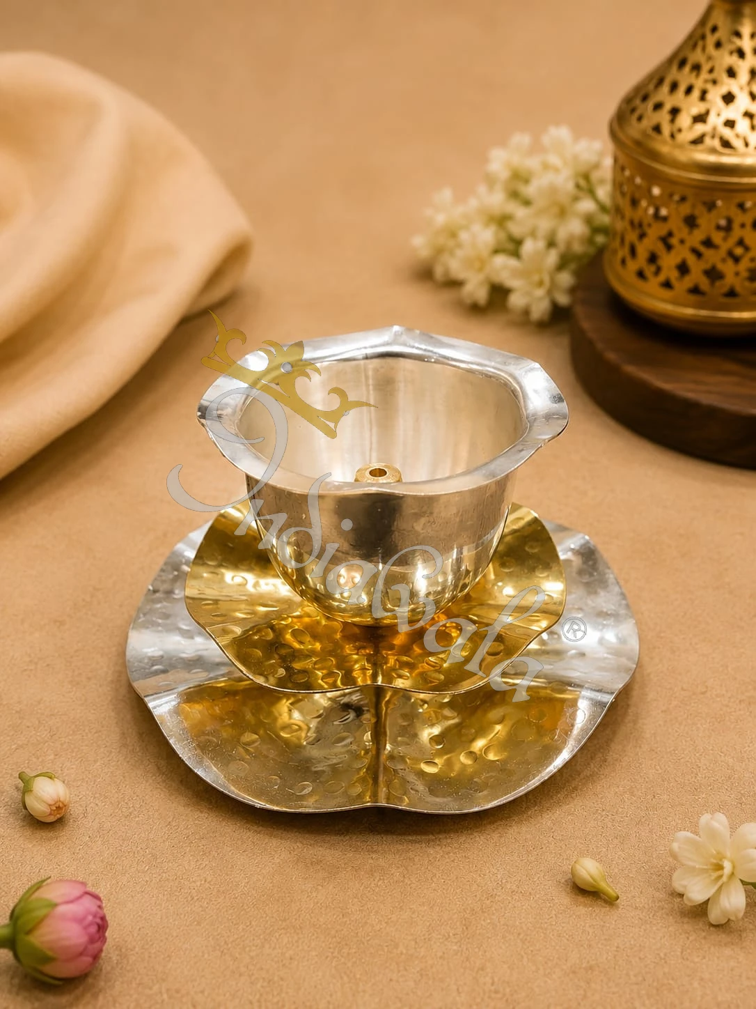 INW-9436_1 Elegant Silver Plated Velvet Box Diya for festive gifting